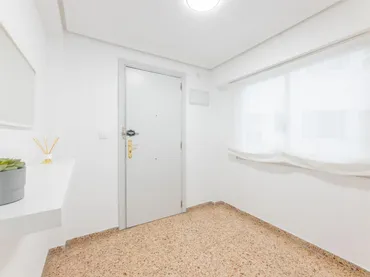 Piso en  Carrer de Yecla 19 - Foto 2