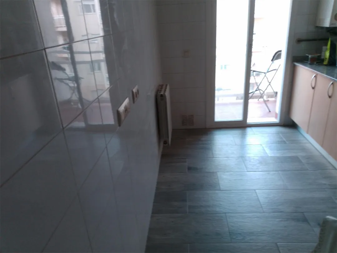 Piso en  Carrer de l'Òmnium Cultural 4 - Foto 2