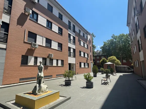 Piso en calle Carabaña, 9 b