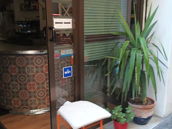 Local en Bar, cafetería en Calle del Berlinès, Sant Gervasi - La Bonanova - Foto 2