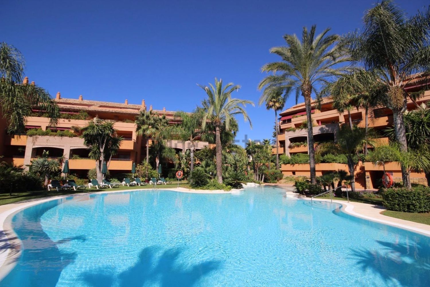 Piso en Alameda de las Brisas, 4, Bahía de Marbella - Foto 2