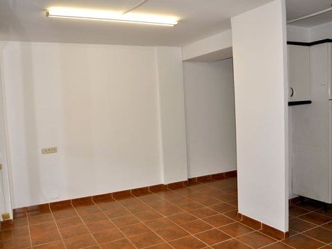 Local comercial en  Carrer d'Àngel Guimerà 45 - Foto 7