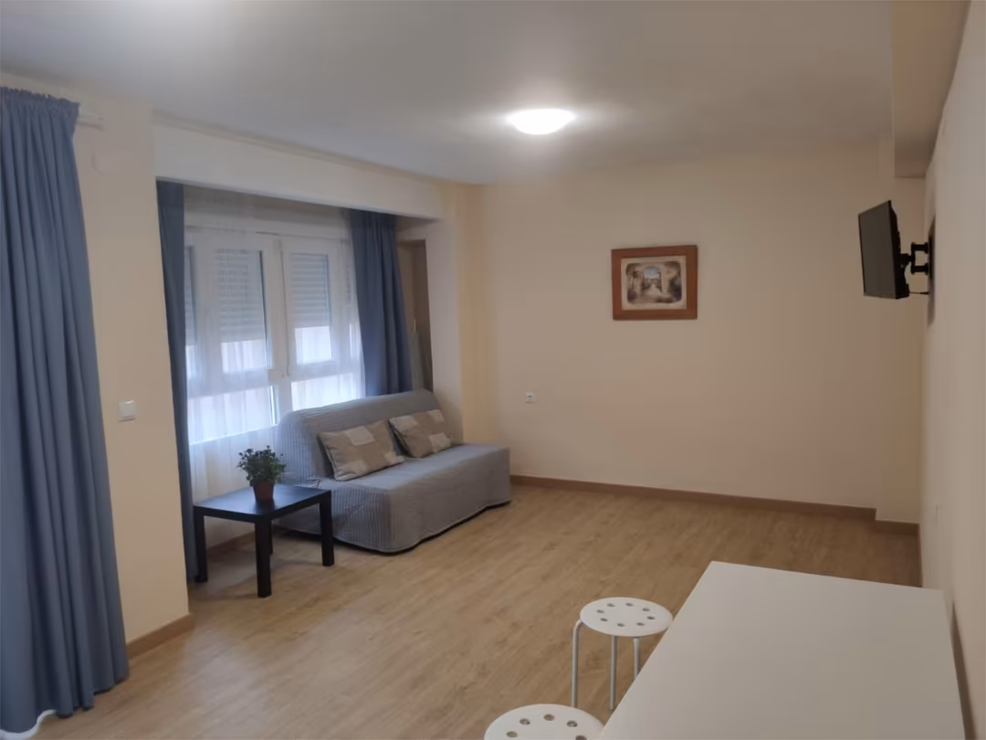 Piso en  Calle Teniente Llorca 31