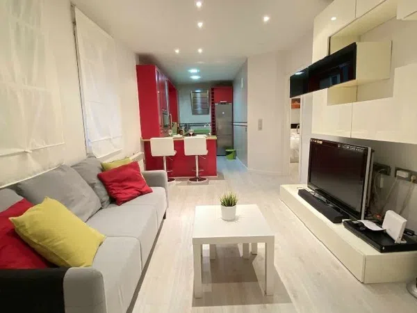 Piso en calle de Juan Bravo, 65