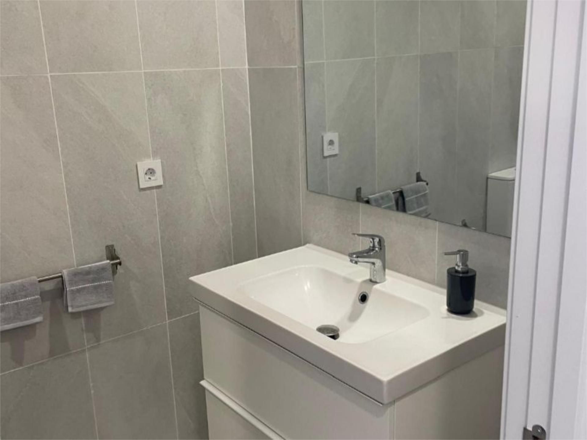 Piso en  Carrer de Mendizábal 48 - Foto 4