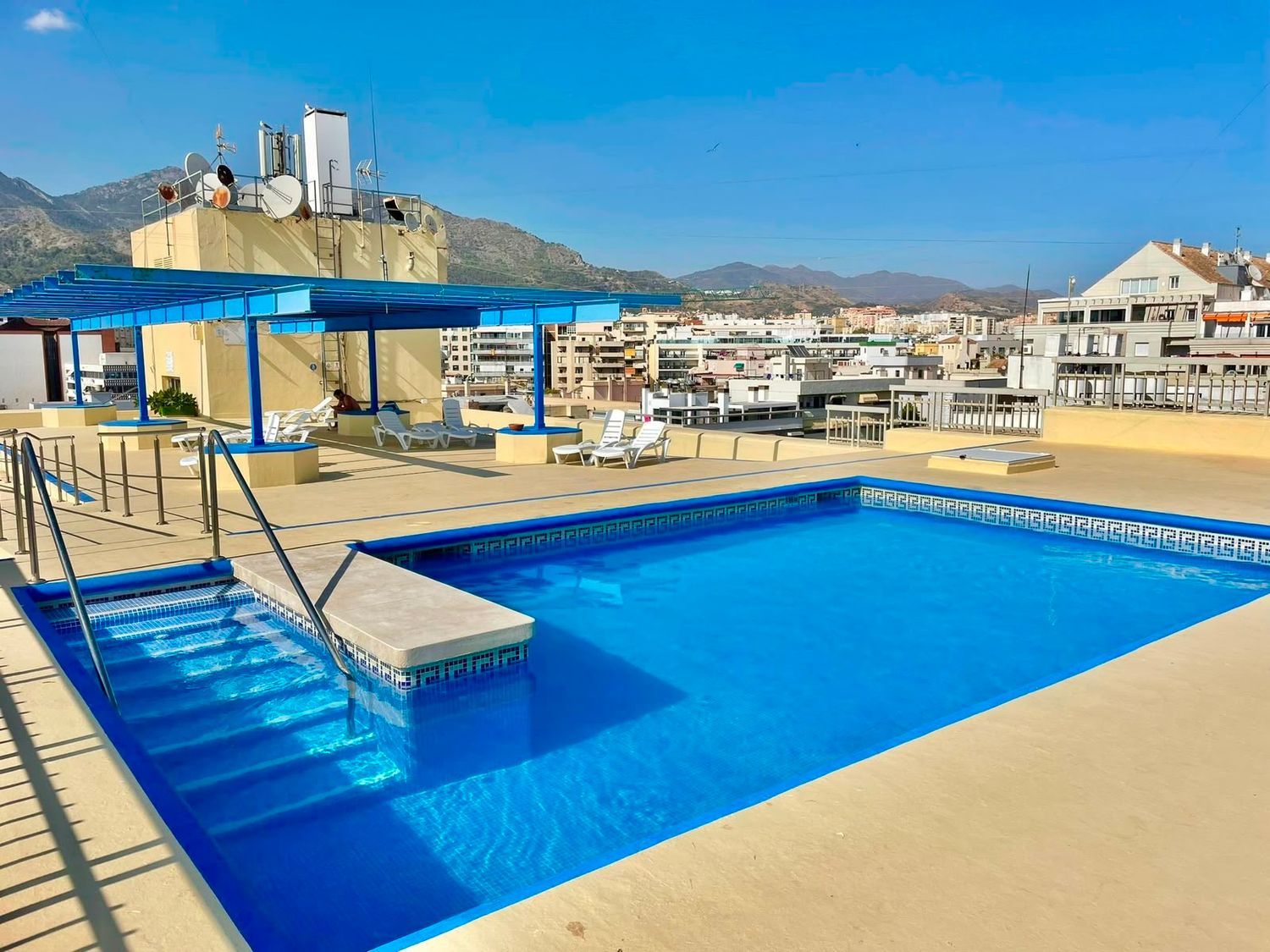 Piso en Avenida Duque de Ahumada, 11, Playa Bajadilla-Puertos - Foto 13