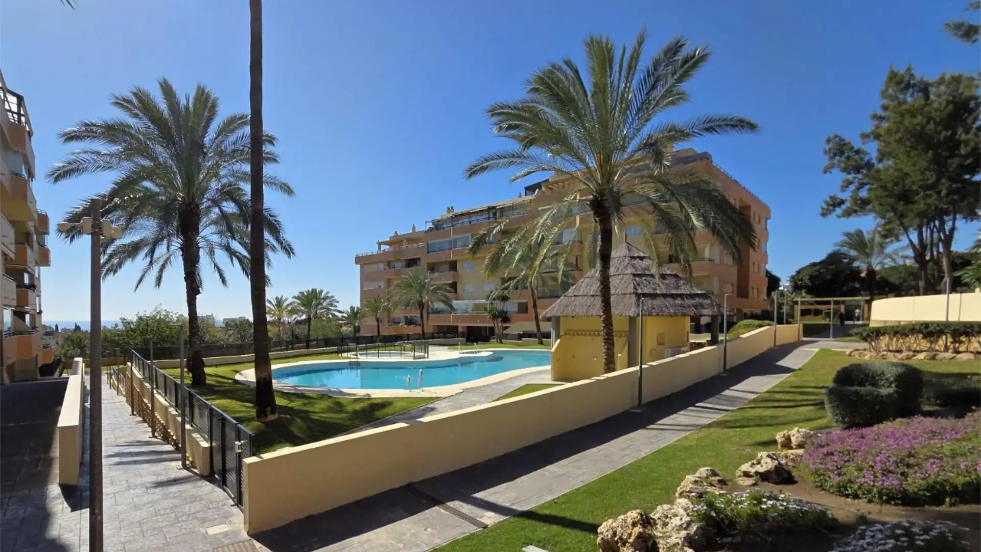 Piso en  Calle Lora del Río 21 - Foto 24