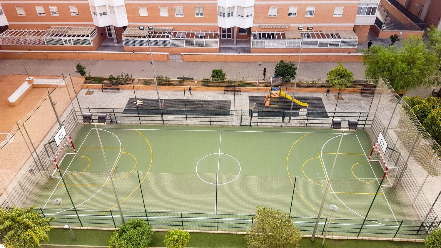 Piso en Urb. residencial los olivares Barrio Parque Alcosa - Foto 8