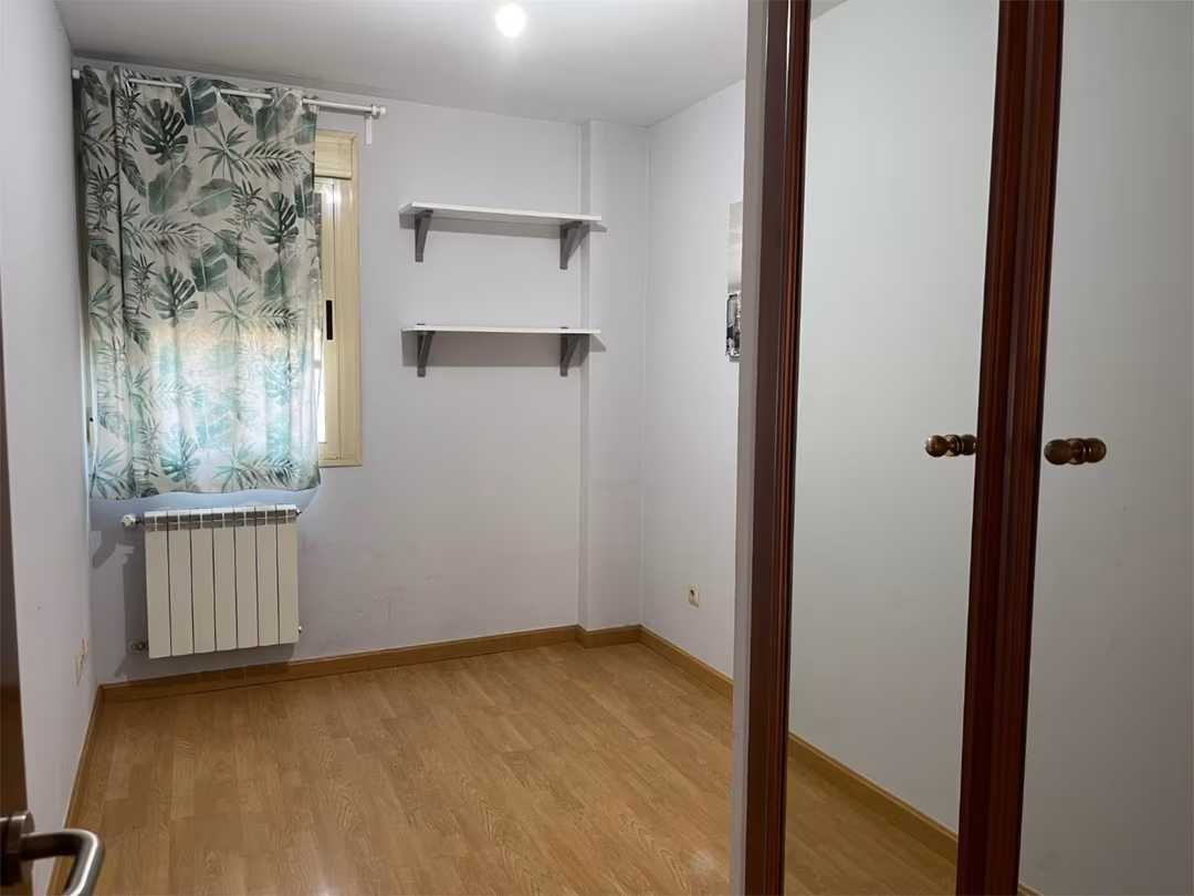 Piso en  Calle de Linares 13 - Foto 5