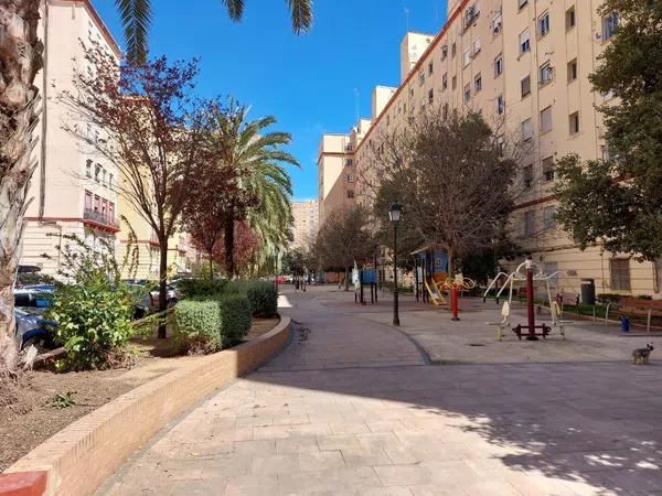 Piso en calle Pintor José Mongrell, 5