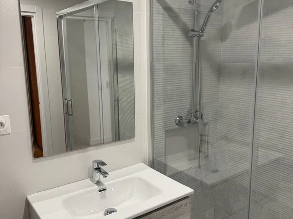 Piso en calle de Aquitania, 71