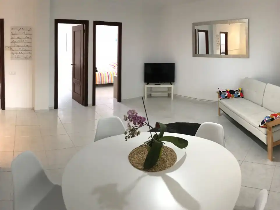 Apartamento en  Carrer de les Canyes 12 - Foto 2