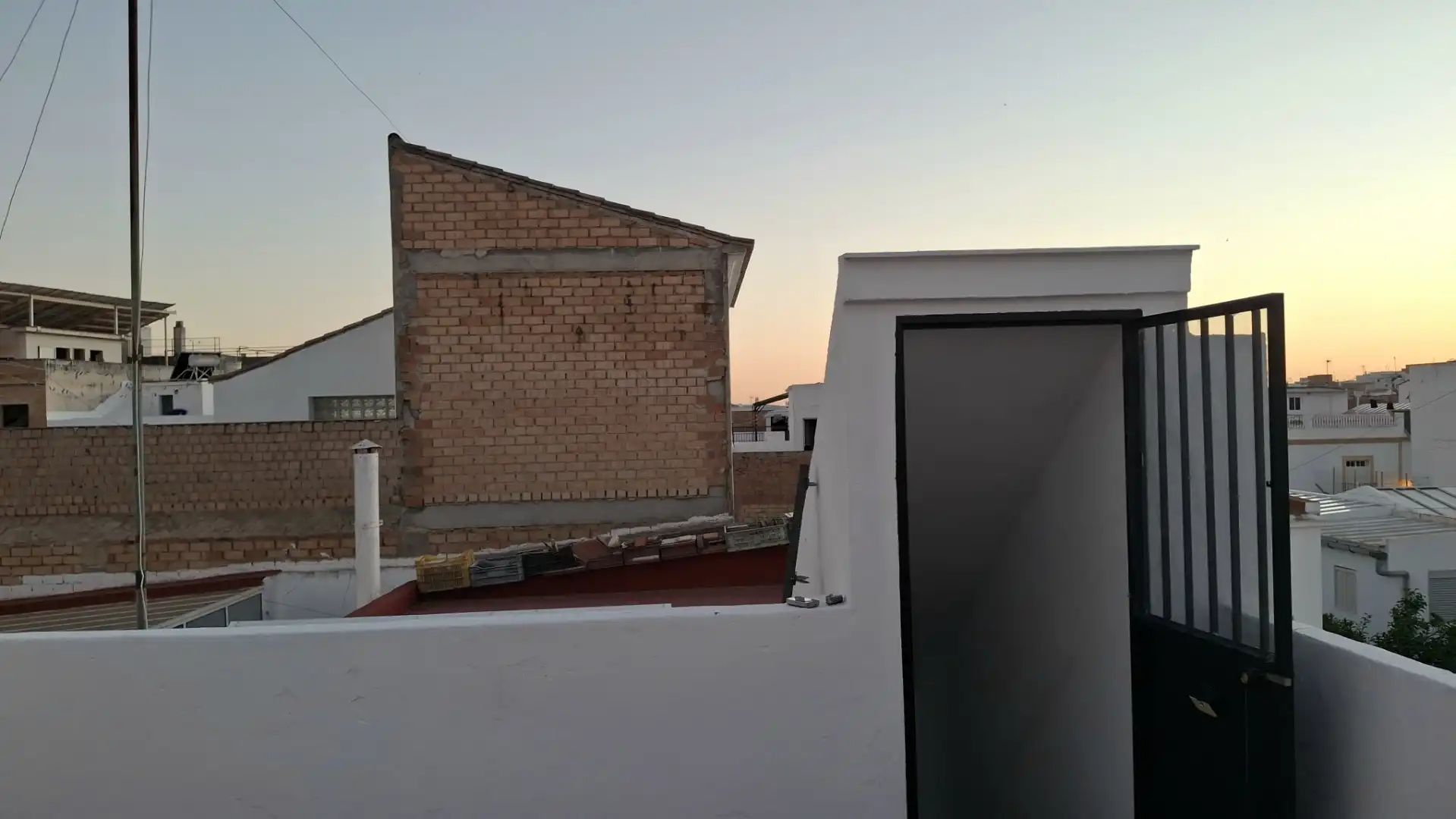 Casa adosada en  Calle Nueva 66 - Foto 2