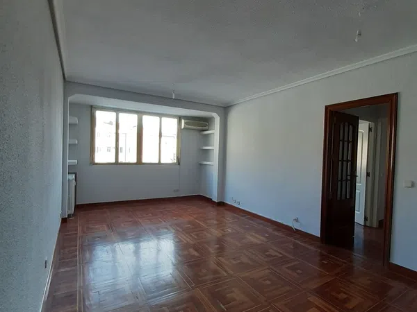 Piso en calle de la Santísima Trinidad, 24