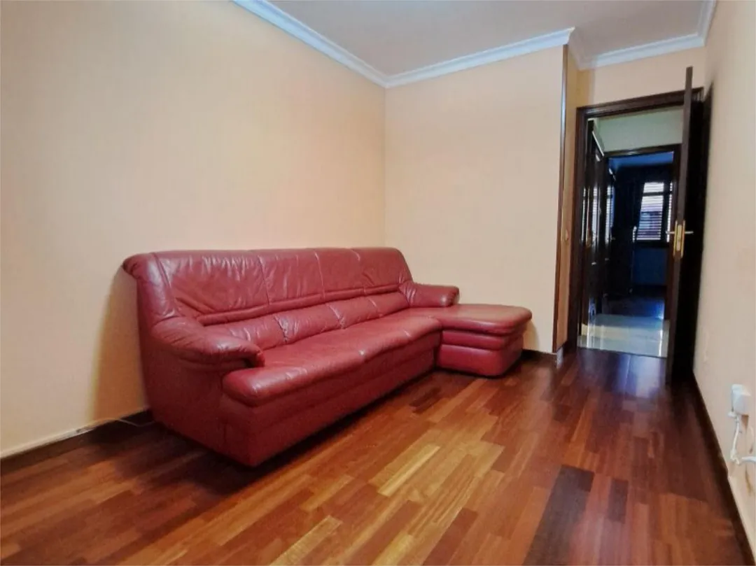 Piso en  Calle Pino Ojeda Pintora-Poeta 4 - Foto 13