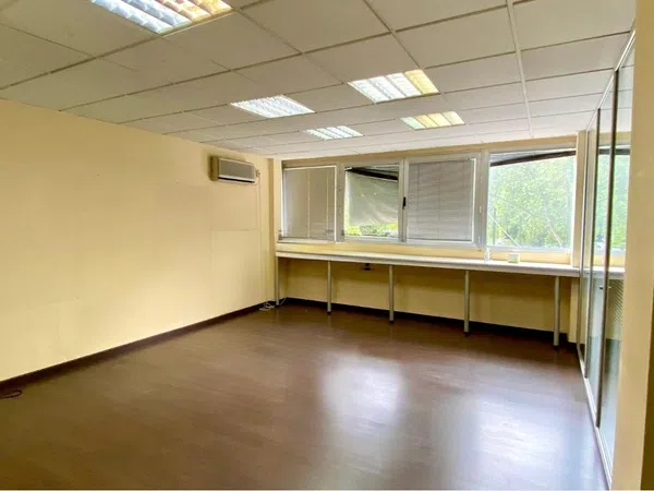 Oficina privada en Calle de Ramón Gordillo - Foto 9