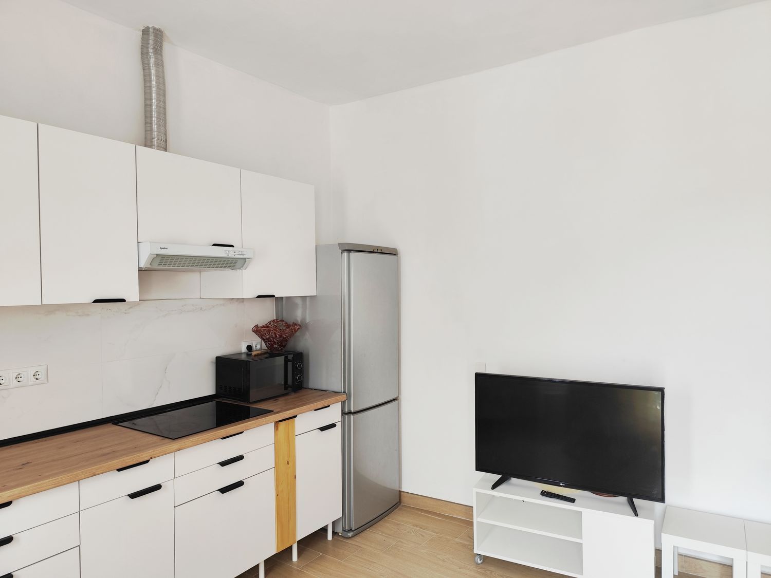 Estudio en calle Bogotá, 6 - Foto 1