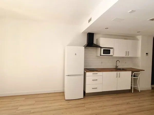 Estudio en calle de Jaime el Conquistador, 13 - Foto 6