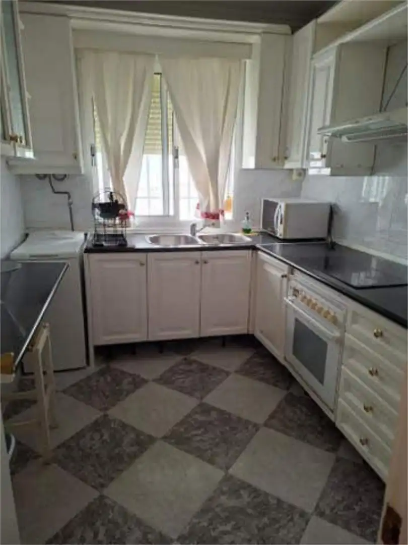 Piso en El Juncal - Foto 3