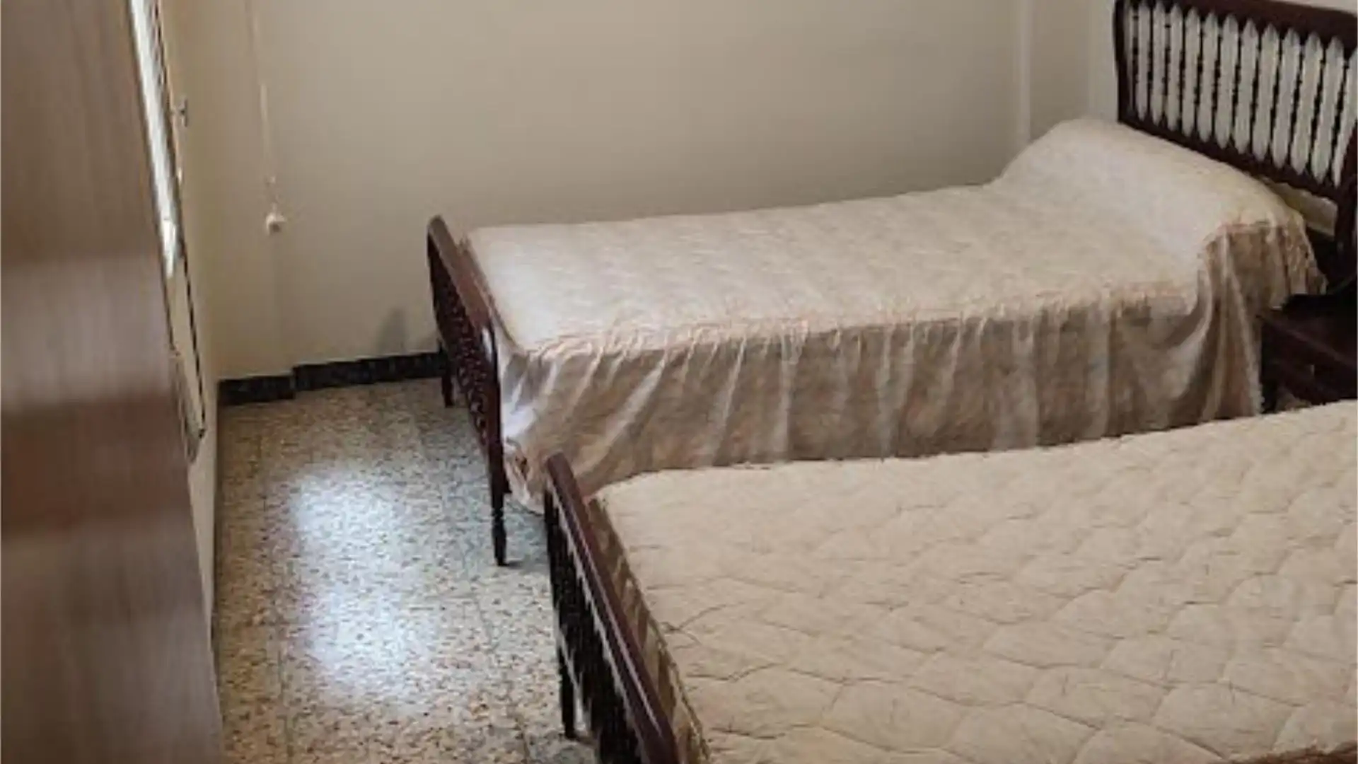 Piso en  Plaça del Bisbe Siuri 5 - Foto 7