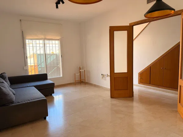 Chalet adosado en Barrio Pozoalbero - Foto 4