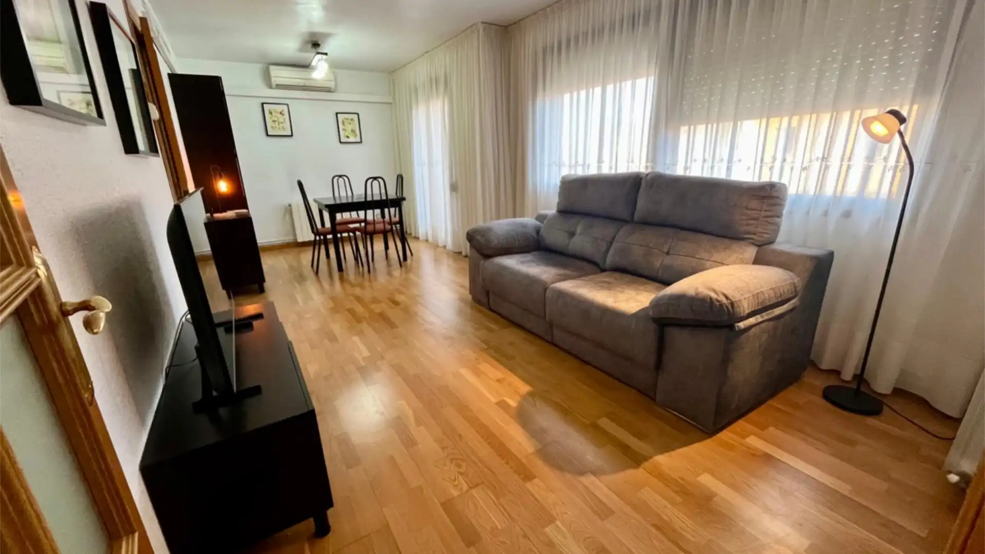 Piso en  Carrer de Roig i Solé 1 - Foto 1