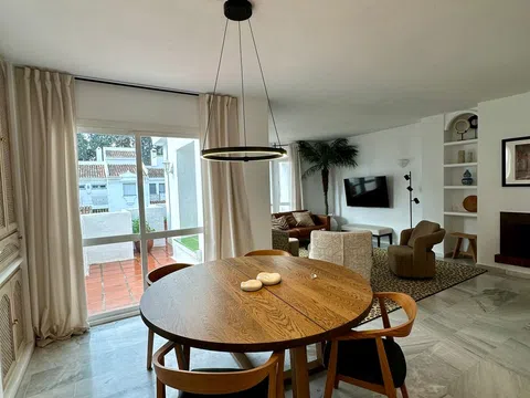 Piso en Urbanización Los Naranjos de Marbella, 1