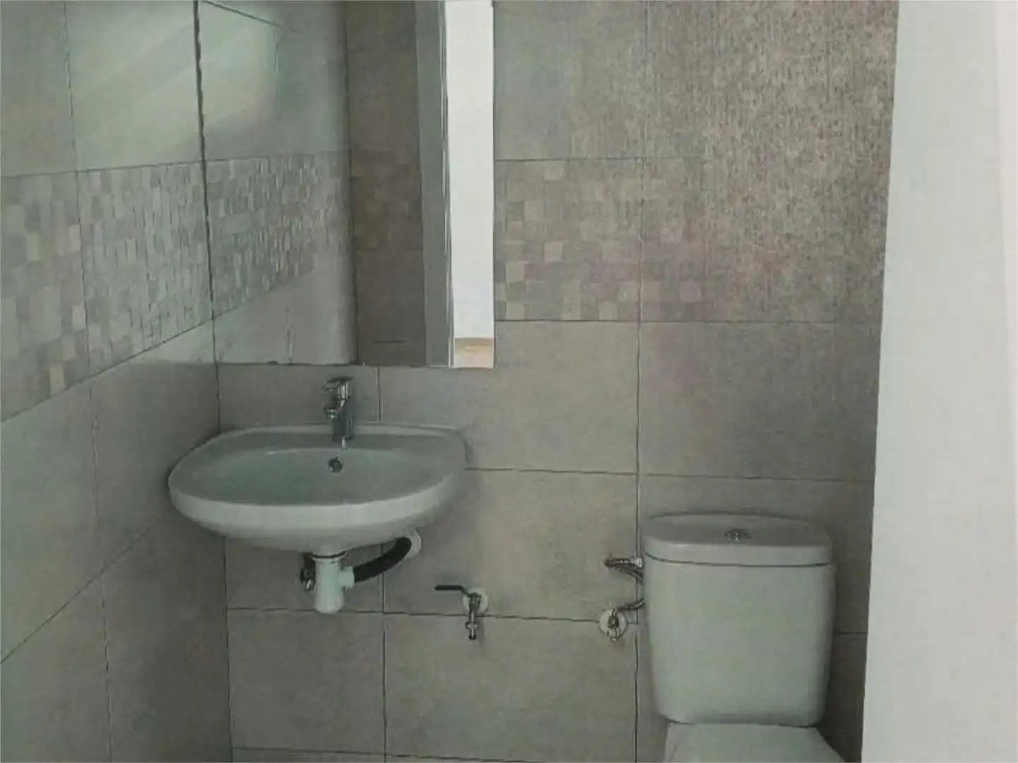 Local comercial en  Carrer de Ramon Llull 480 - Foto 3