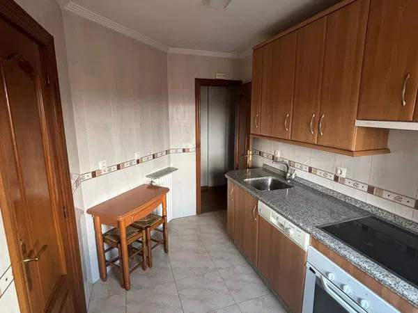 Piso en Calle Palacio Valdés, 38, Carmelitas - Foto 4