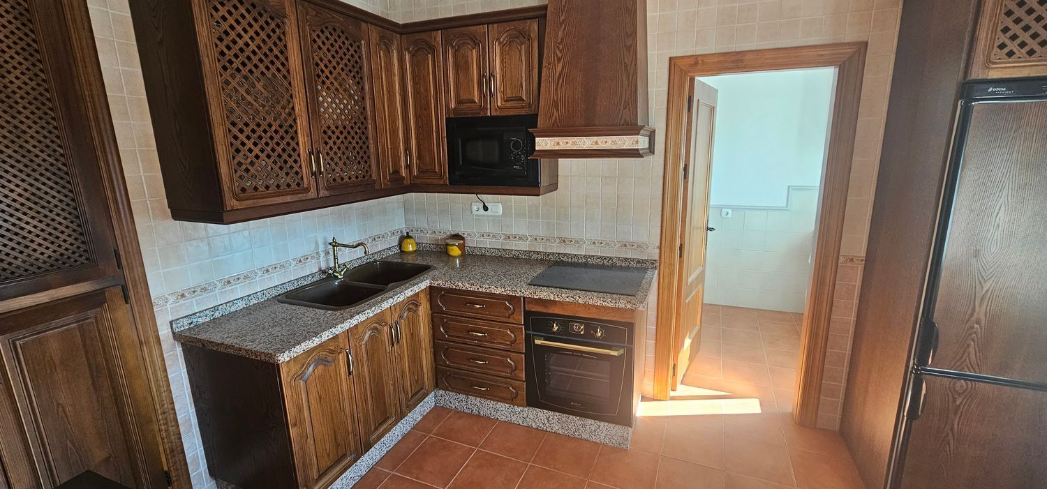Casa de pueblo en Avenida Europa, 16 - Foto 8