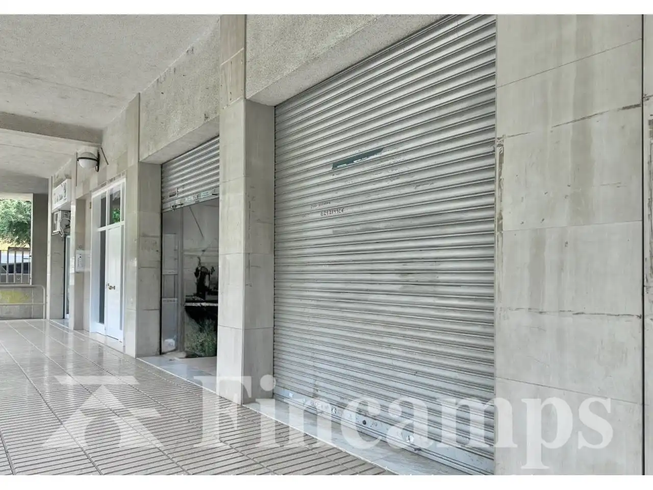 Local comercial en  Via Alexandra - Foto 11