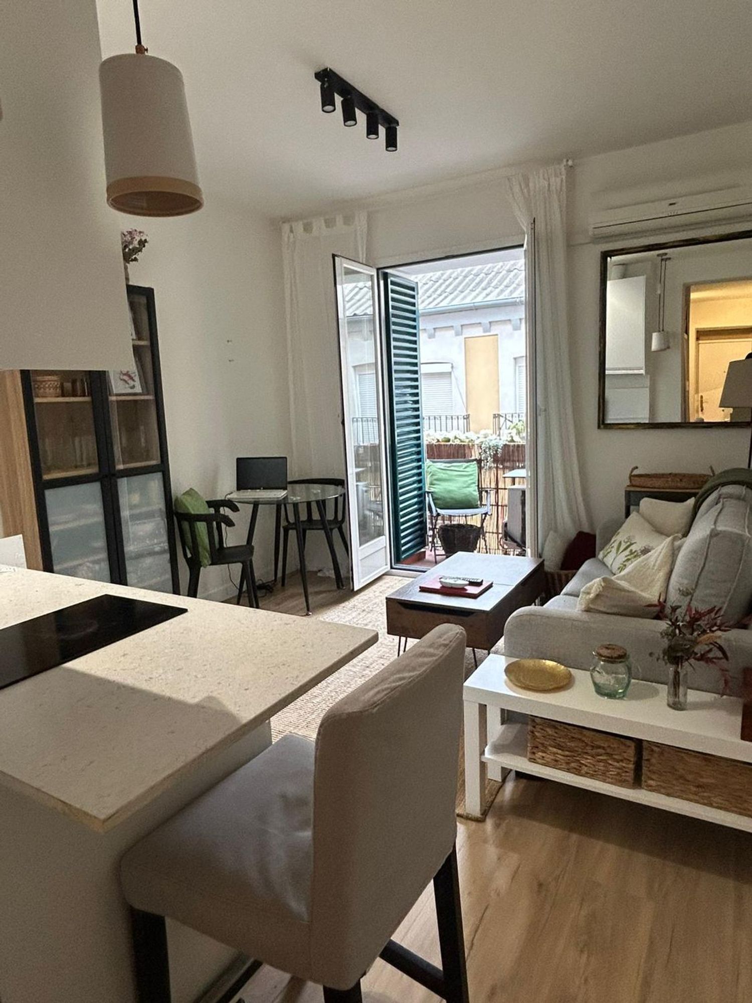 Piso en calle de Carnicer, 18