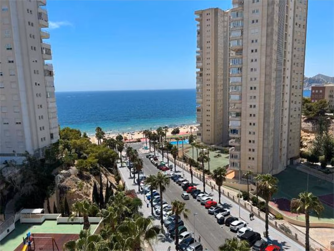 Piso en Playa Poniente - Foto 1