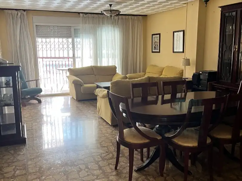 Piso en  Calle de Rafael Asín 8 - Foto 2