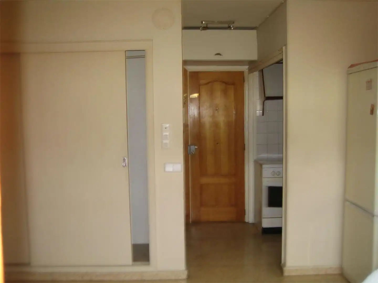 Estudio en  Carrer de Can Tàpera 2 - Foto 6