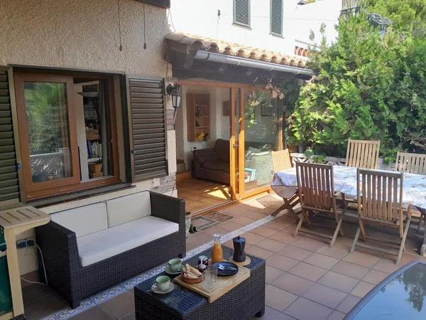 Chalet adosado en Passatge Dublín, 20, Torre Vella - Torre Gran - Les Dunes - Foto 4