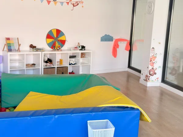 Piso en calle Reyes Católicos, 1 - Foto 3