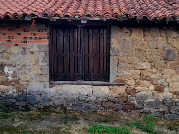 Casa de pueblo en Lv-6 s/n - Foto 2