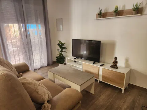 Estudio en Julio Valdelomar, 22