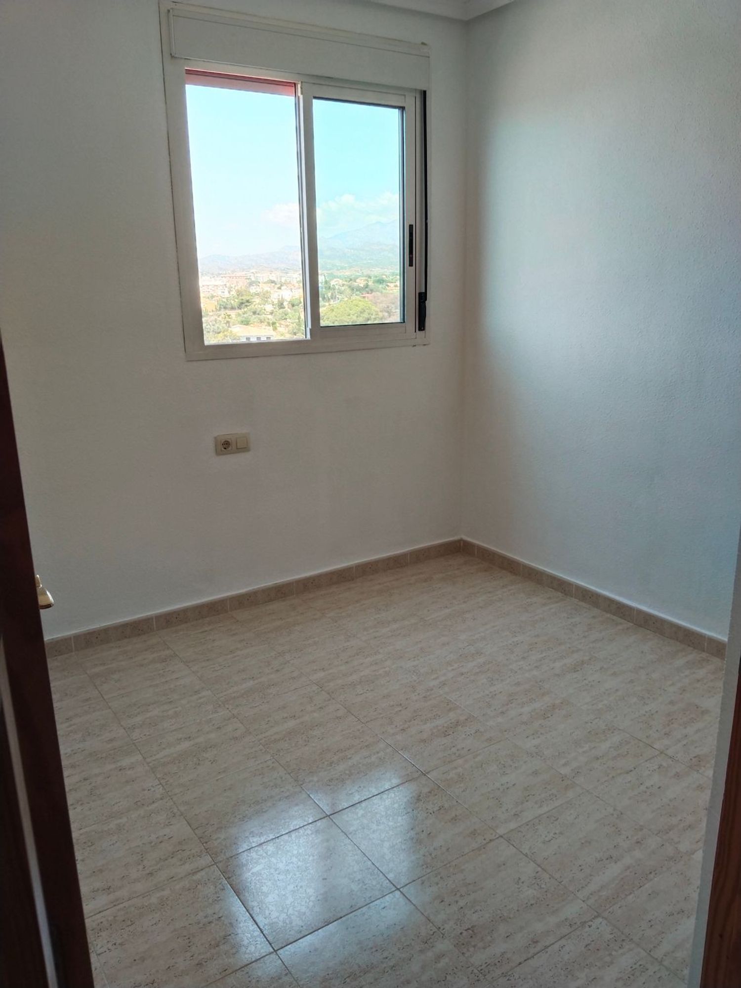 Piso en avenida Tellerola, 1 - Foto 13