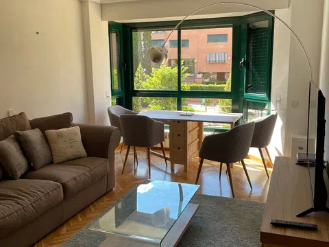 Piso en avenida de los Prunos, 15 - Foto 1