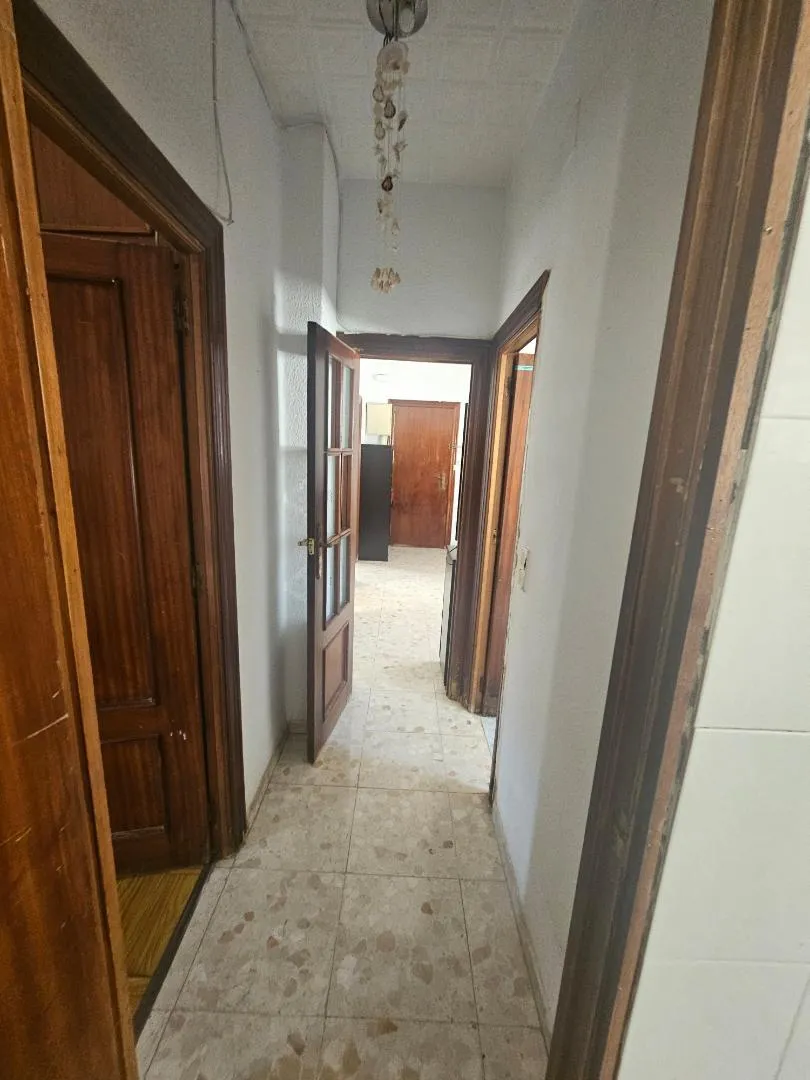 Piso en  Calle Teniente Salvio Ravassa 1 - Foto 2