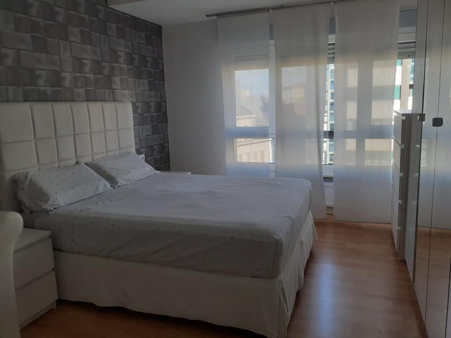 Piso en Plaza de Longoria Carbajal, 3, Salesas-Foncalada-Campoamor - Foto 3