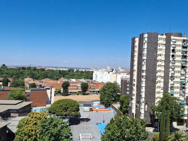 Piso en plaza de dr Laguna, 12