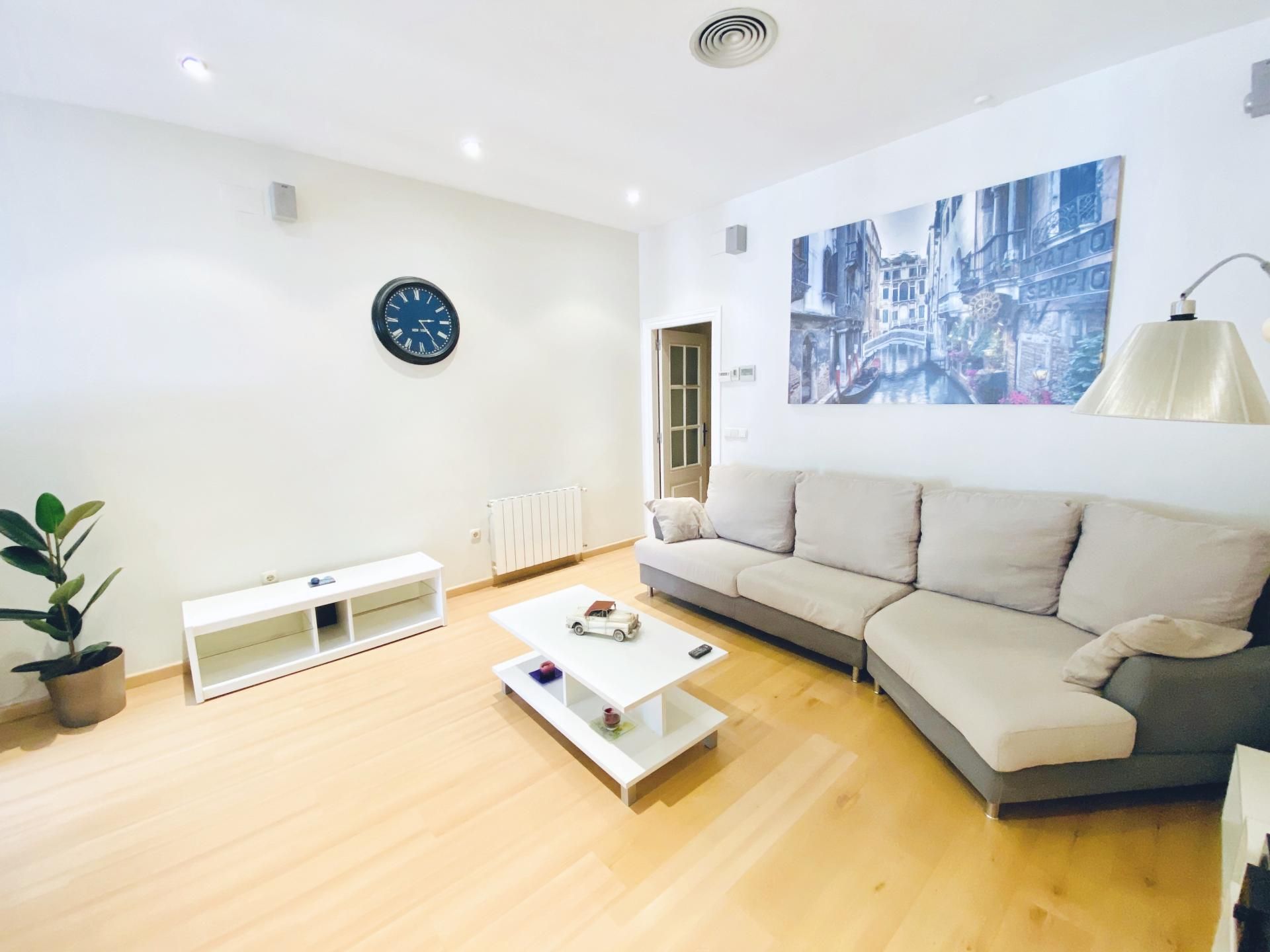 Piso en  Carrer Poeta Carmelo Calvo 6 - Foto 2