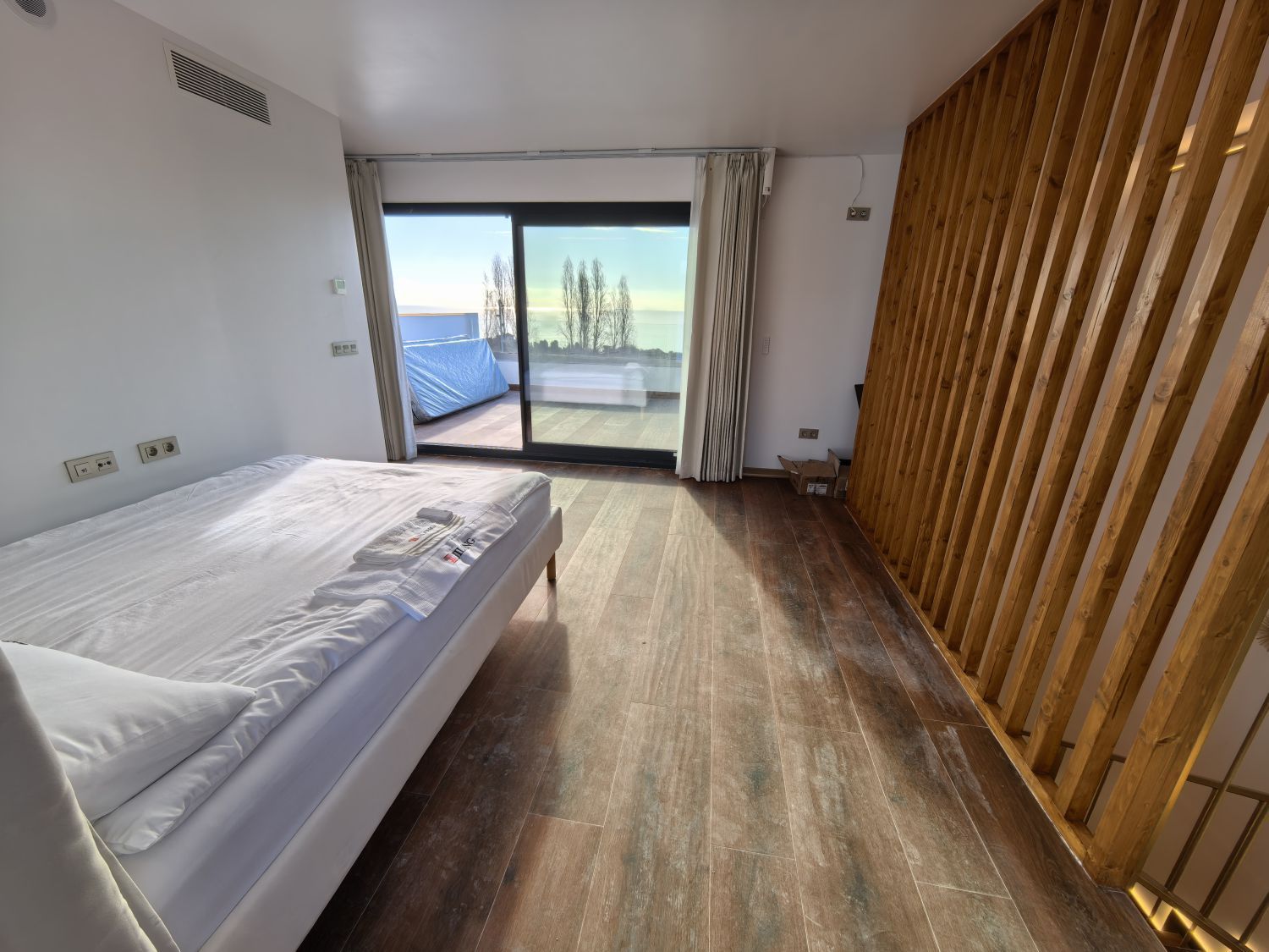 Chalet adosado en Ronda 8 de Març - Foto 12