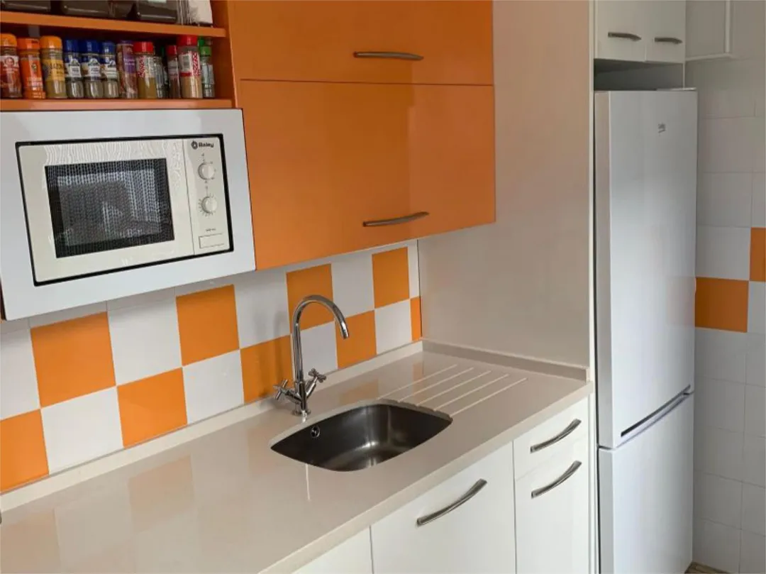 Casa adosada en  Calle de la Hijuela 19 - Foto 13