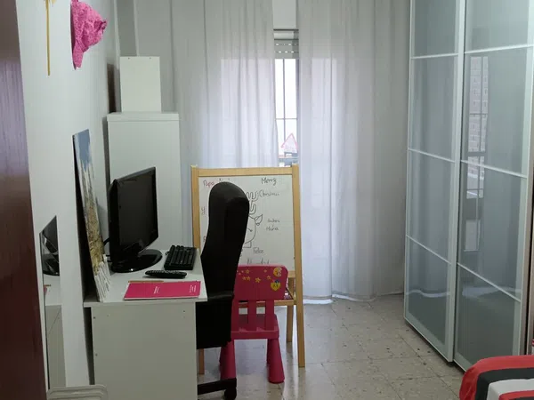 Piso en La Alhóndiga - Foto 2