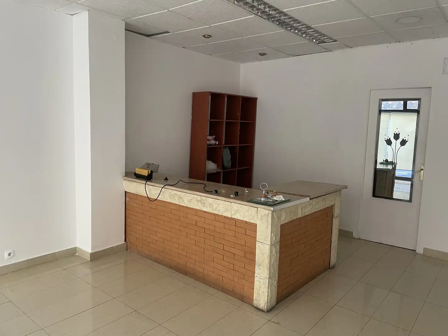 Local comercial en  Calle Comandante Seva 11 - Foto 10