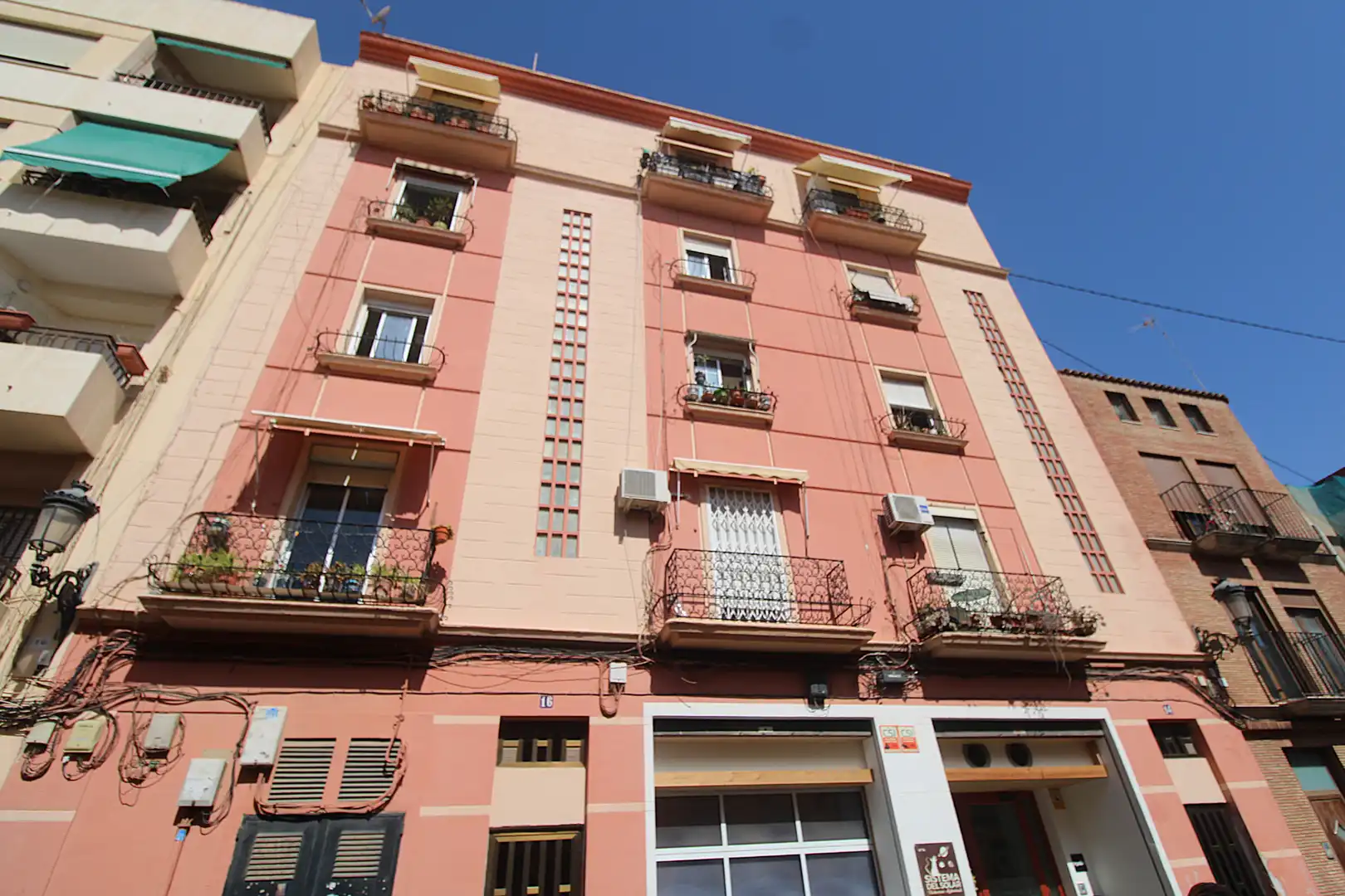 Piso en  Carrer de Vicent Ballester - Foto 21